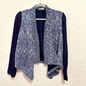 Under skies open‎ beautiful light long sleeve blouse